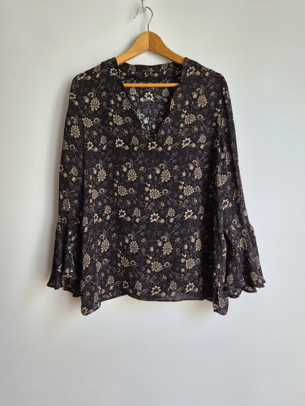 Kobi Halperin Saphira 100% Silk Floral Blouse L Whimsigoth Boho Bell Sleeve Top